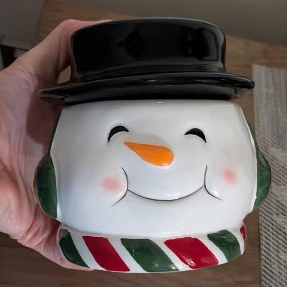 HTF DW Candles Goodies Snow Day Scented Snowman Candle!